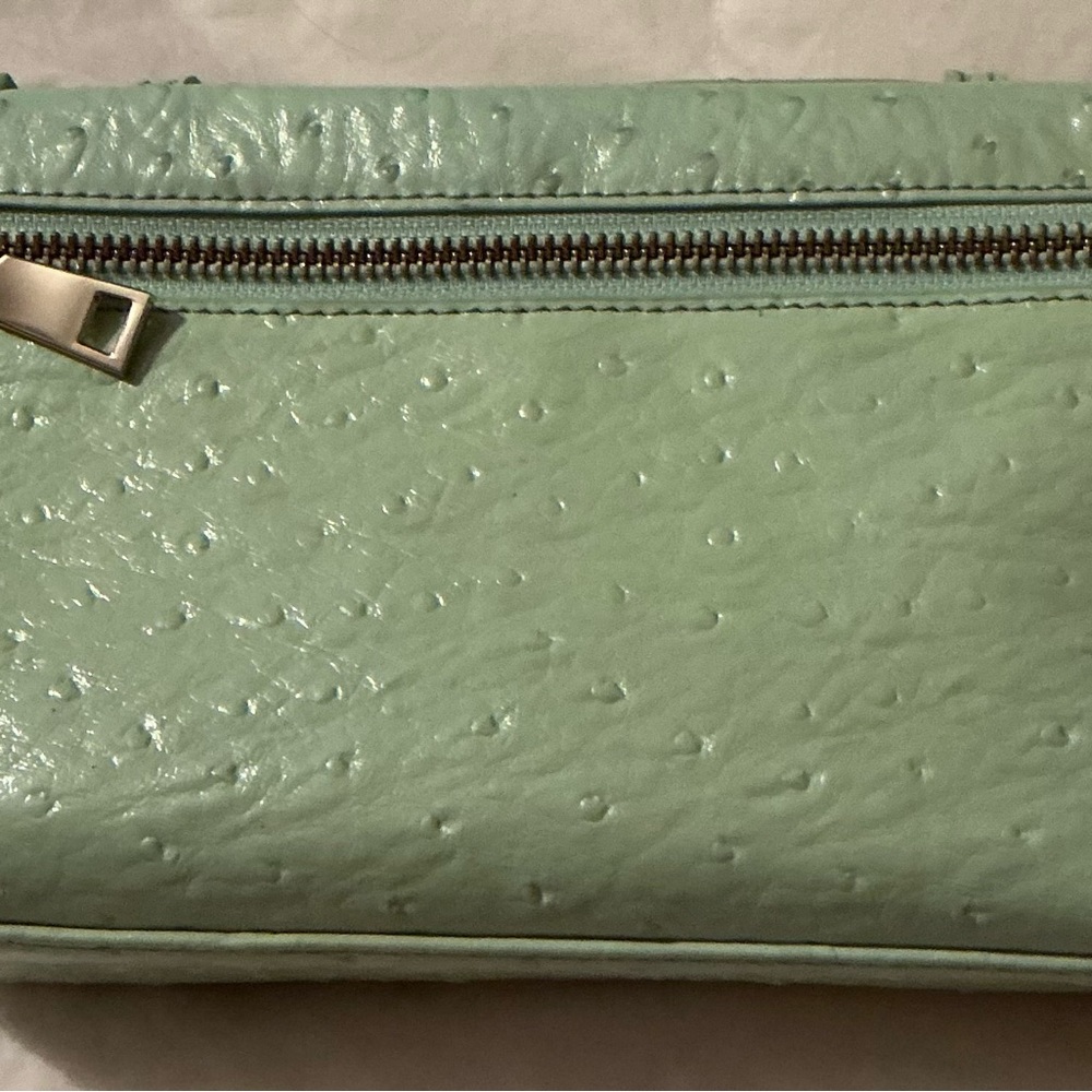 Elegant Clutch Mint Embossed Ostrich with Strap